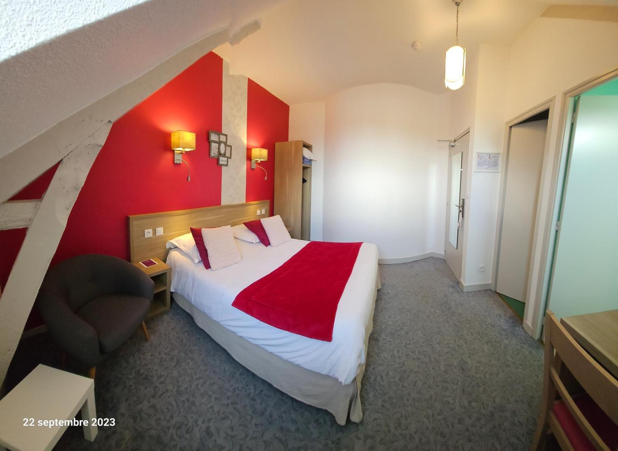 Hotel Le Rohan Charme Et Caractere Pontivy Esterno foto